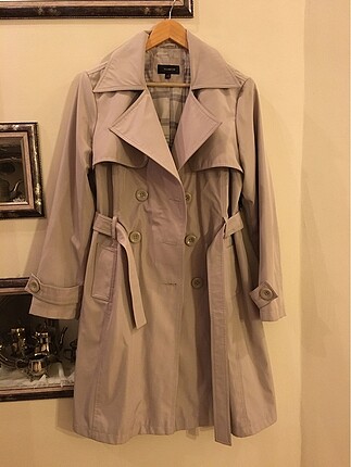 Bej trenchcoat