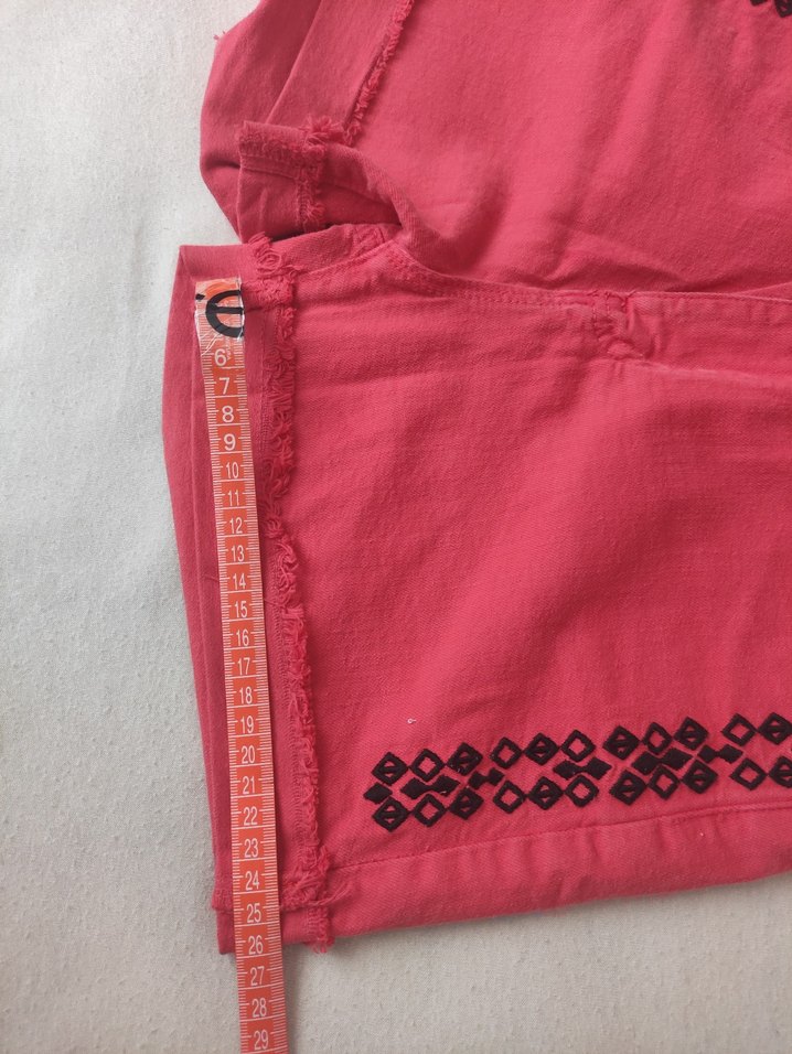 Nakışlı Pembe Kız Şortu - Görsel 5