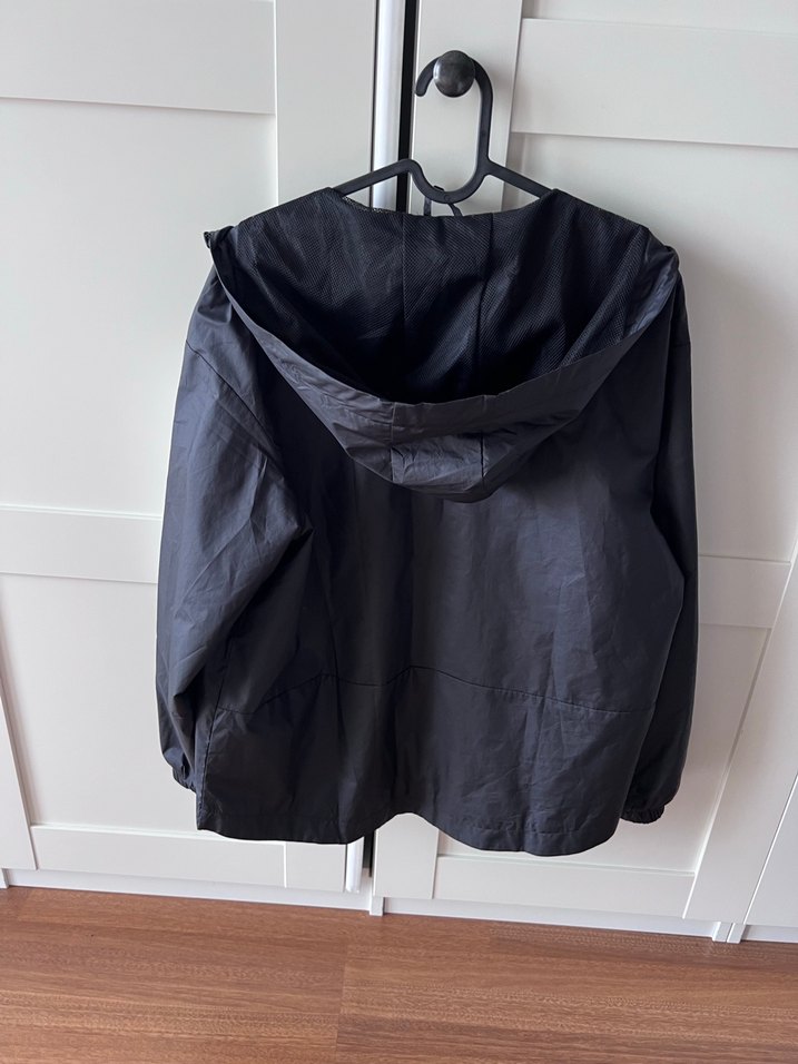 Adidas Siyah Gri Kapüşonlu Yağmurluk - Görsel 2