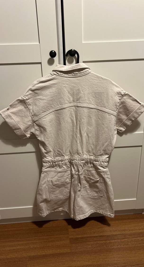 Düğmeli Beyaz Keten Kısa Tulum - Görsel 3