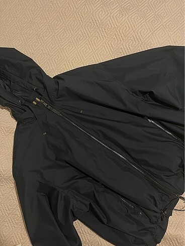 l Beden Massimo Dutti Lacivert Yagmurluk