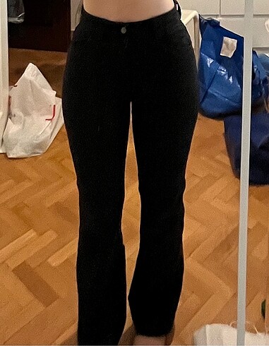 Reserved Bootcut Siyah Jean