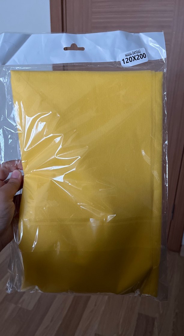 Sarı renk masa örtüsü - Görsel 3