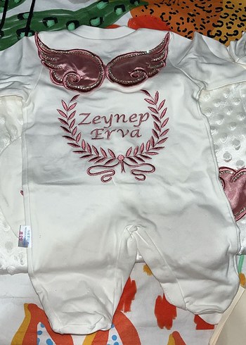 Bebek Kız Beyaz Baskılı Fermuarlı Hastane Kıyafeti - Görsel 4