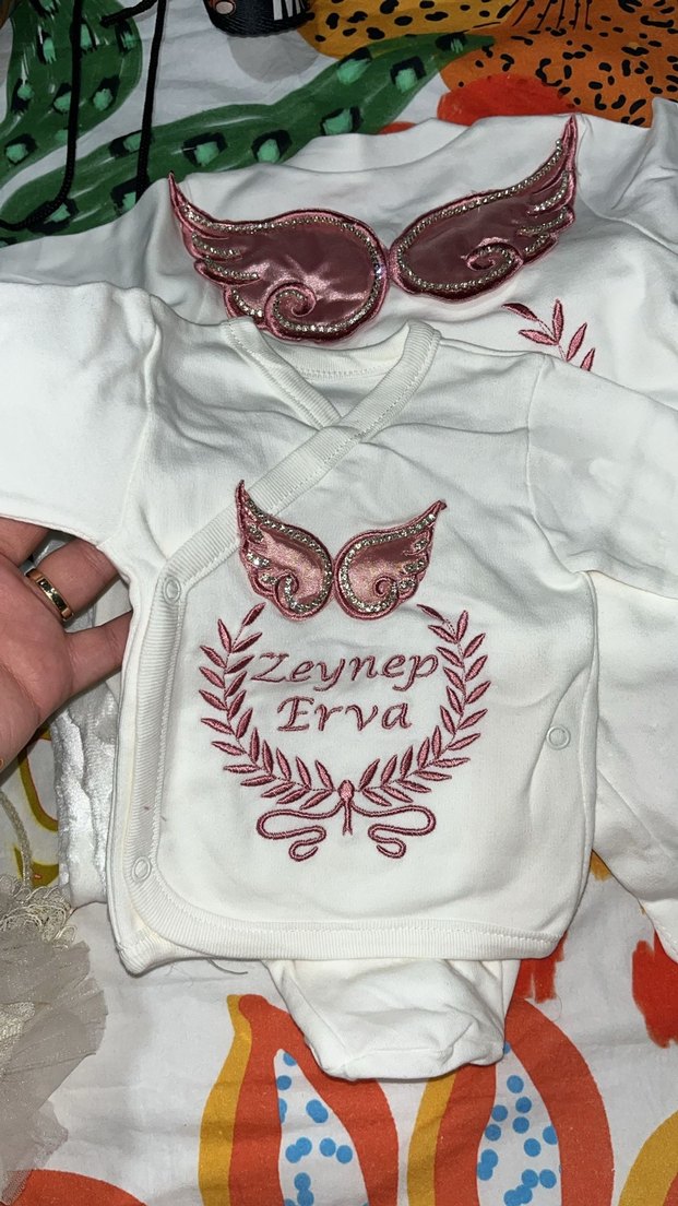 Bebek Kız Beyaz Baskılı Fermuarlı Hastane Kıyafeti - Görsel 3