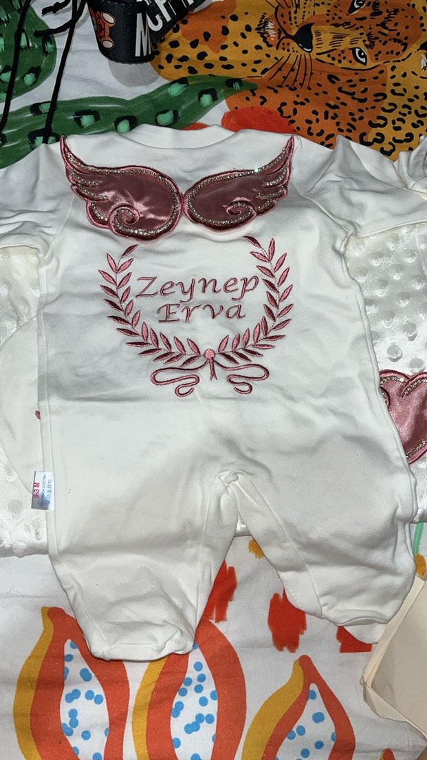 Bebek Kız Beyaz Baskılı Fermuarlı Hastane Kıyafeti - Görsel 4