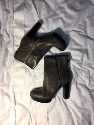 Nine West