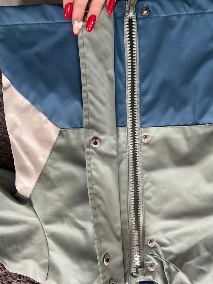 Düğmeli Erkek Çocuk Yağmurluk Kapüşonlu - Görsel 2