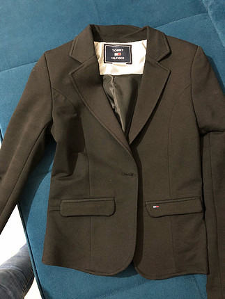 Tommy Hilfiger hiç giyilmedi