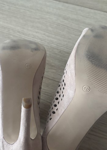 Bej Süet Dolgu Topuklu Kadın Ayakkabı - Görsel 5