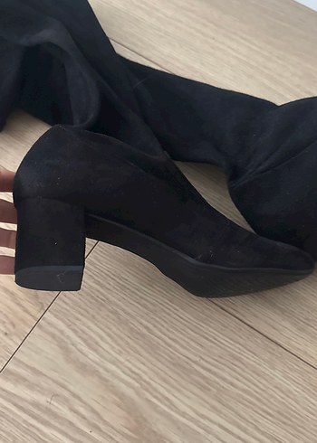 Siyah Süet Diz Üstü Elastik(çorap)Topuklu Çizme - Görsel 2