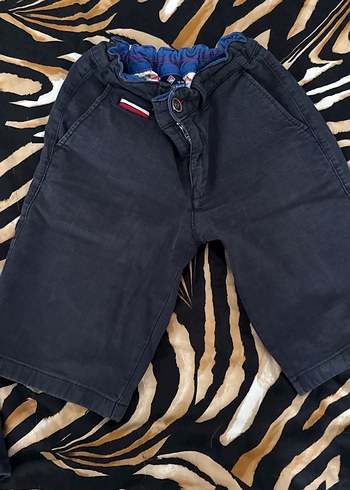 Lacivert Batik Desenli Erkek Kot şort bahçeşehir koleji - Görsel 2