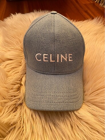 Celine şapka