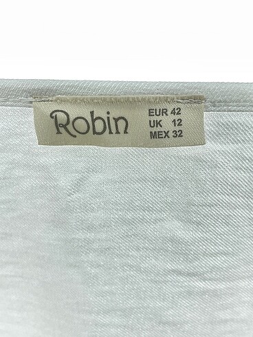 42 Beden beyaz Renk Robin Bluz %70 İndirimli.