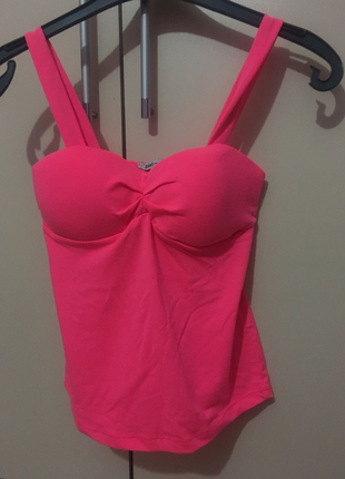 Askılı neon pembe tişört 