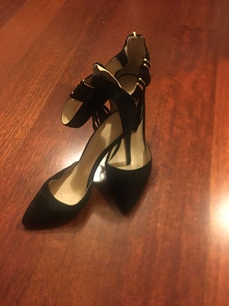 Ninewest Süyet topuklu ayakkabı