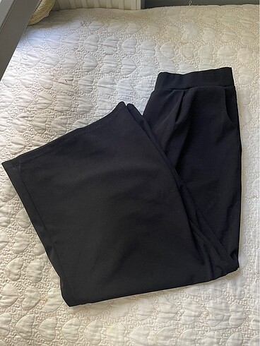 42 Beden Bol paça pantolon