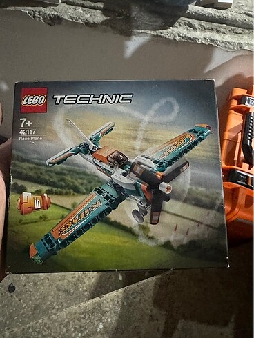 Lego technics uçak 42117