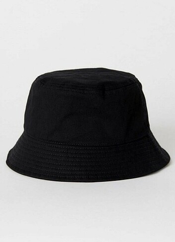 siyah bucket şapka