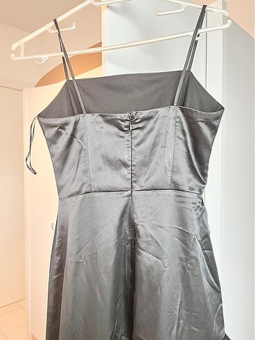 Trendyol saten elbise - Görsel 5