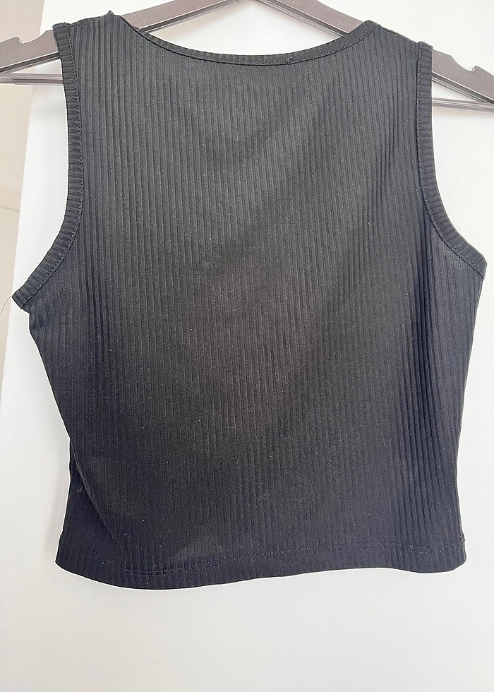 Siyah kalın askılı crop - Görsel 2