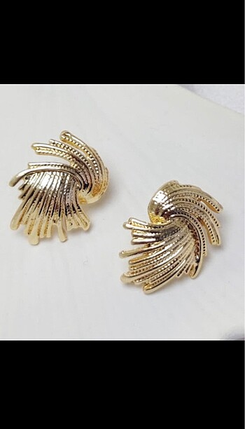 Zara model gold küpe