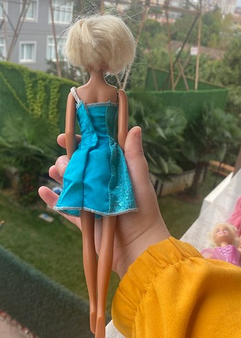 Barbie Turkuaz Renkli Bebek Oyuncak