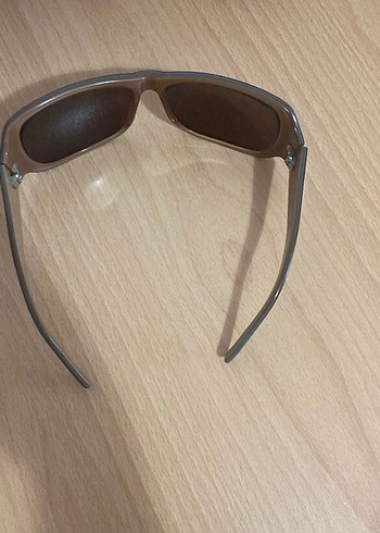 Kahverengi numaralı orijinal Kadın Güneş Gözlüğü - Görsel 3