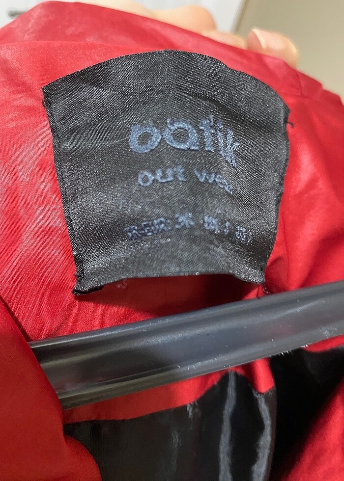 Batik siyah şişme mont - Görsel 3