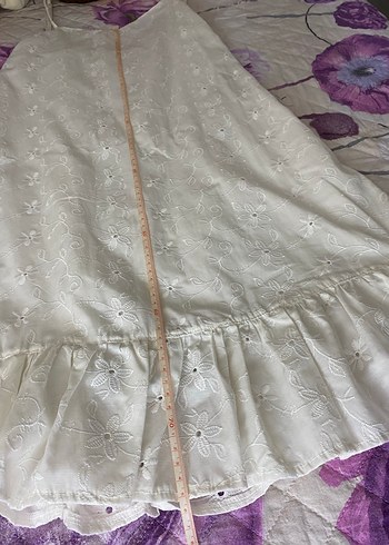 xs Beden zara midi boy nakışlı elbise