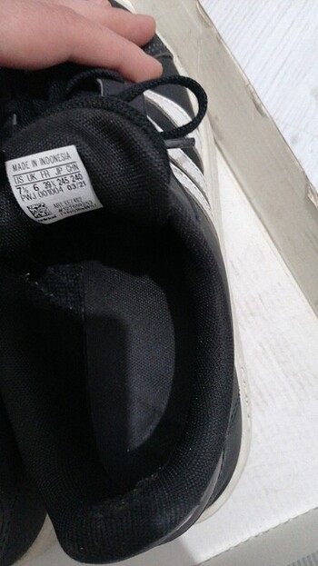 39,5 Beden siyah Renk Adidas kadın spor ayakkabısı