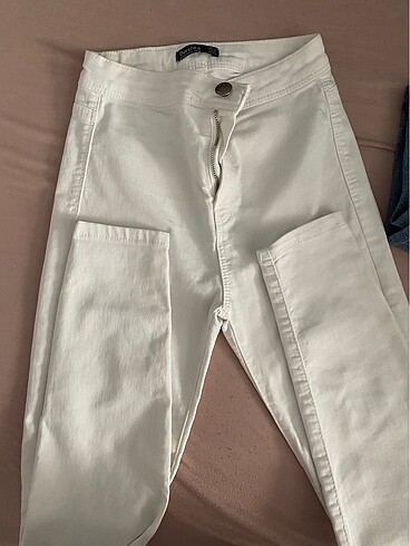 Bershka xs beyaz kot