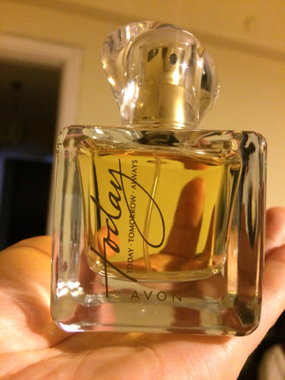 Avon Avon today parfüm hanımeli çiçek-baharat kokulu kalıcı