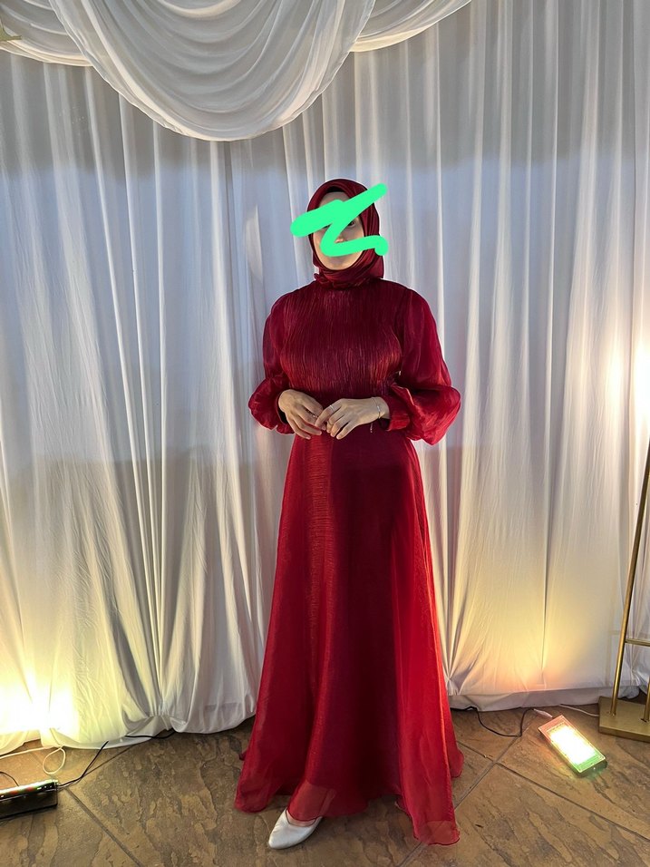 Koyu Kırmızı Drapeli Uzun Abiye Elbise - Görsel 2
