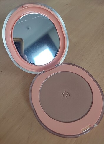 Kiko bronzer