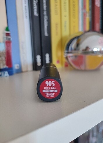 Maybelline Retro Ruby ruj