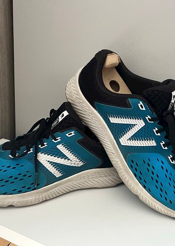 New Balance 42.5