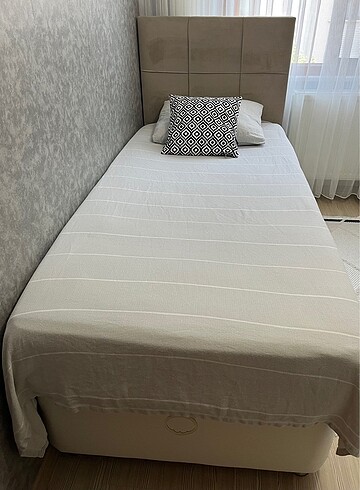 Diğer Yatak+baza+başlık set temiz set