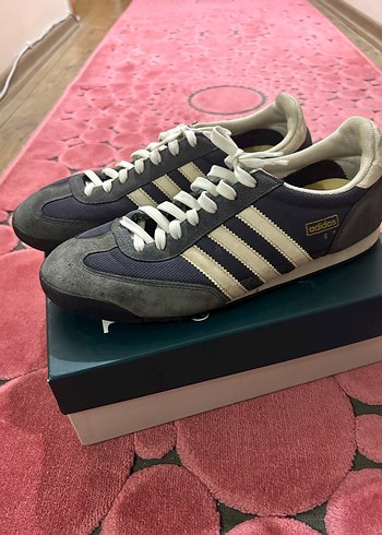 Adidas 44