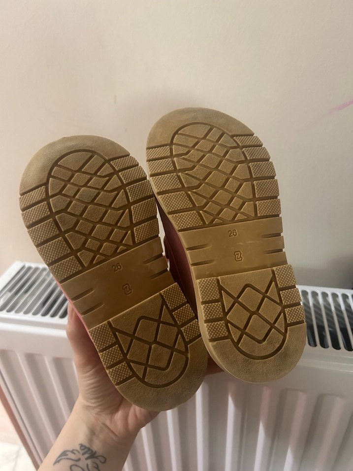 Pembe Kız Çocuk bot - Görsel 3