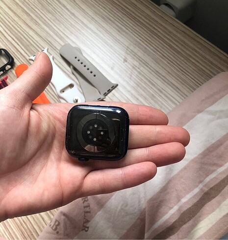  Beden Apple Watch 6 44mm