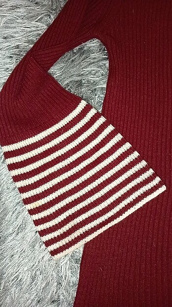 Bordo uzun kollu kol detaylı triko 
