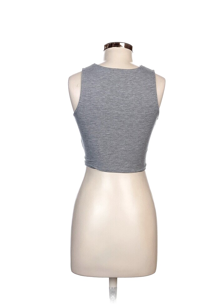 Stradivarius T-shirt %70 İndirimli. - Görsel 3