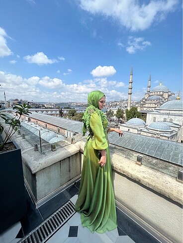 Yeşil abiye