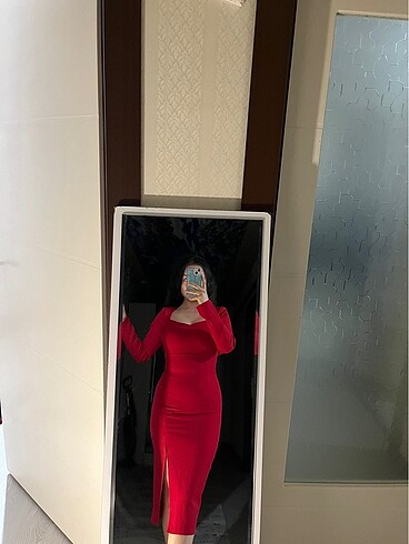 Kırmızı elbise - Görsel 7