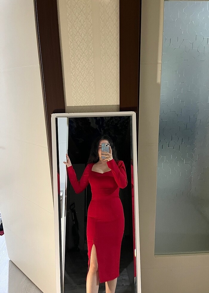 Kırmızı elbise - Görsel 5