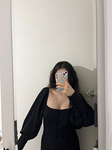 Siyah düğmeli elbise - Görsel 7