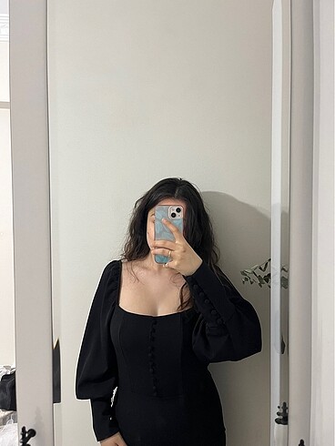 Siyah düğmeli elbise - Görsel 8