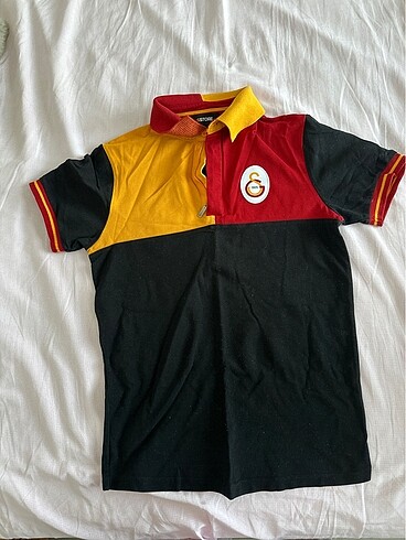 Orjinal magazadan alınma t shirt