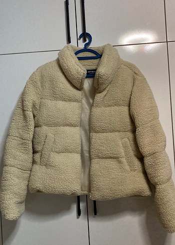 Beyaz Peluş Kadın kürklü Kış Montu, Yüksek Yaka